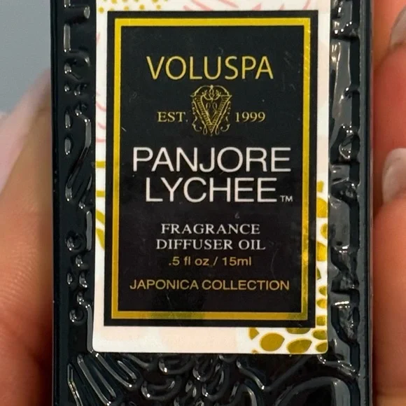 Voluspa Fragrance4 diffuser oil bundle, partially used/ unboxed. 100% Authentic - Picture 6 of 10